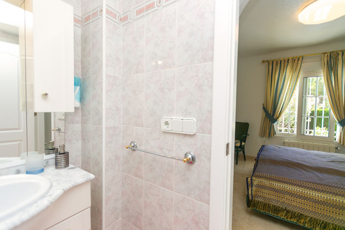 Image No.34-3 Bed Villa for sale