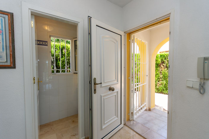 Image No.9-3 Bed Villa for sale