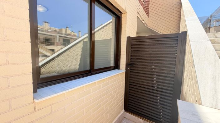 Image No.18-3 Bed Apartment for sale