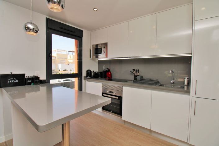 Image No.10-2 Bed Apartment for sale