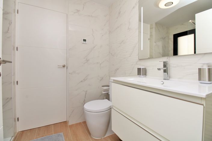 Image No.14-2 Bed Apartment for sale