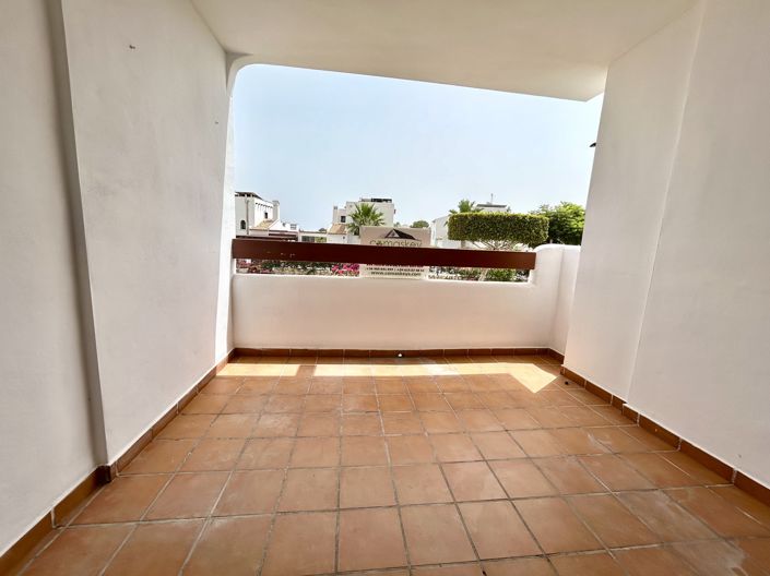 Image No.20-2 Bed Apartment for sale