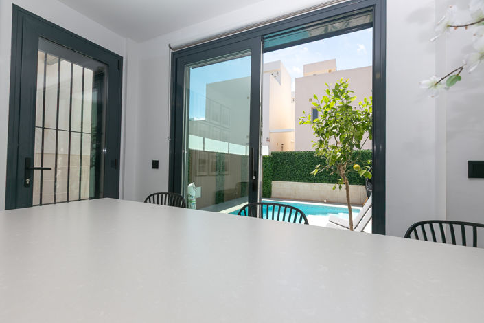 Image No.18-3 Bed Villa for sale