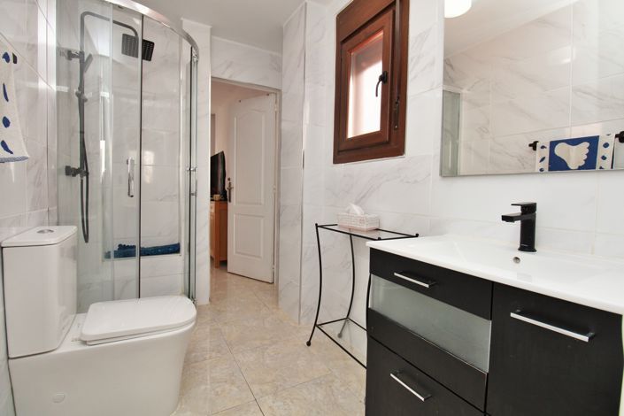 Image No.13-1 Bed Apartment for sale