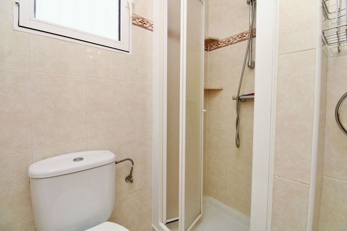 Image No.17-3 Bed Townhouse for sale