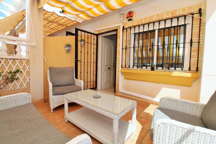 Image No.27-3 Bed Townhouse for sale