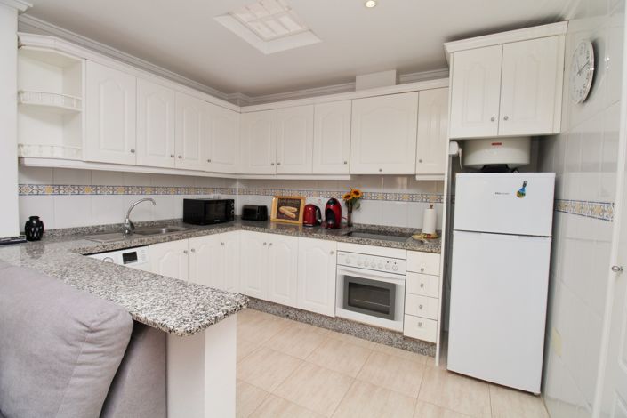 Image No.8-3 Bed Townhouse for sale