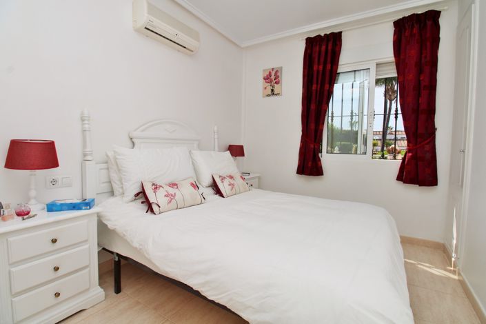 Image No.9-3 Bed Townhouse for sale