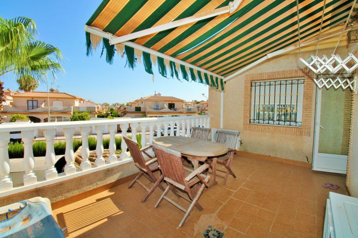 Image No.19-2 Bed Townhouse for sale