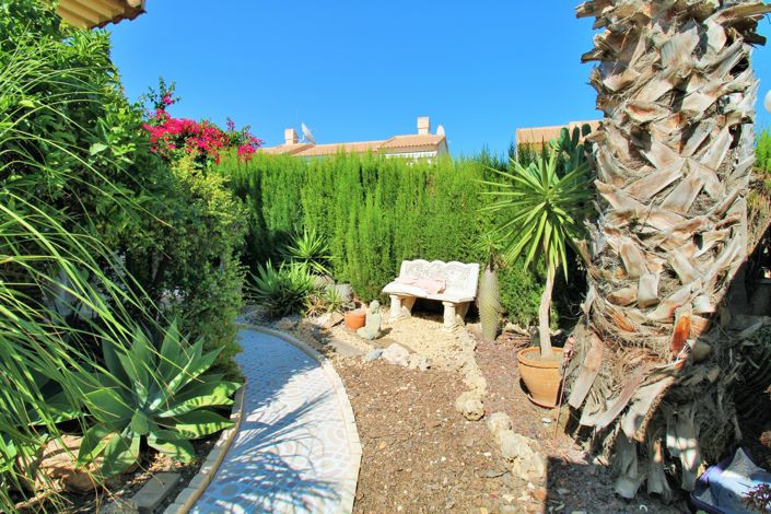 Image No.22-2 Bed Townhouse for sale