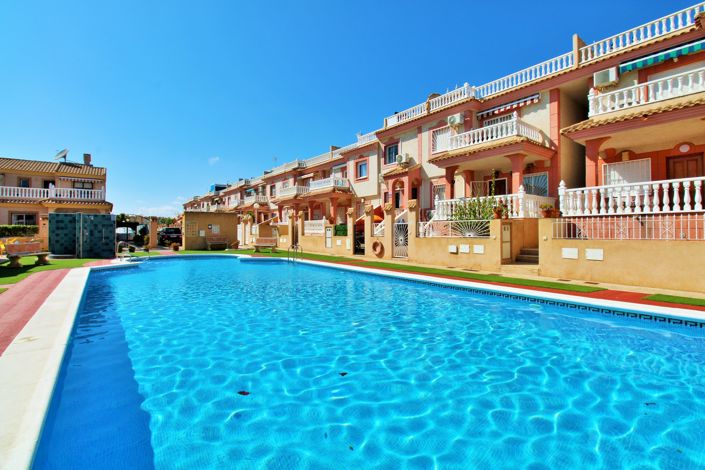 Image No.29-2 Bed Townhouse for sale