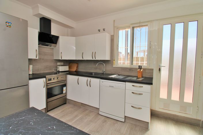 Image No.10-2 Bed Apartment for sale