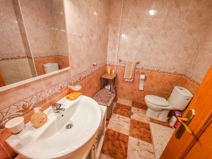 Image No.16-2 Bed Apartment for sale