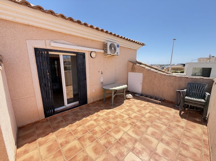 Image No.19-3 Bed Apartment for sale
