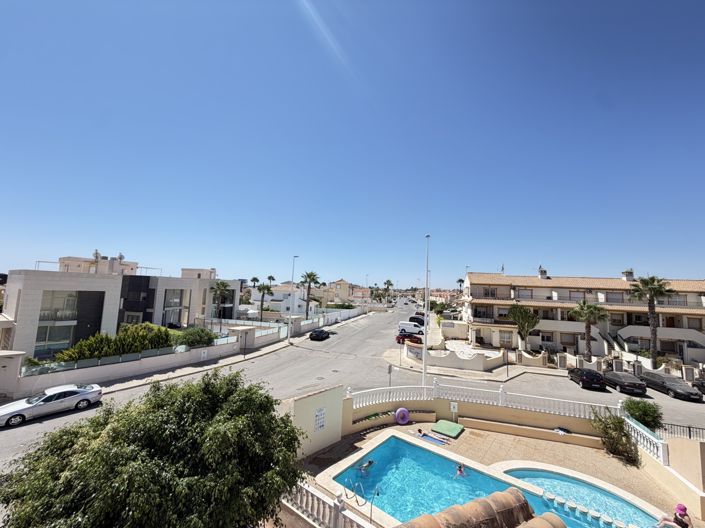 Image No.21-3 Bed Apartment for sale