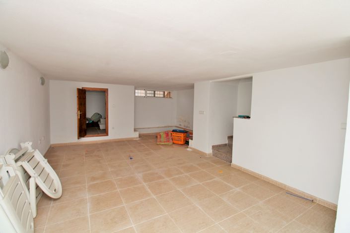 Image No.25-3 Bed Townhouse for sale