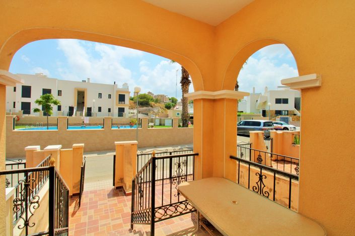 Image No.3-3 Bed Townhouse for sale