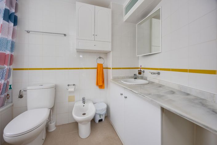 Image No.22-2 Bed Apartment for sale