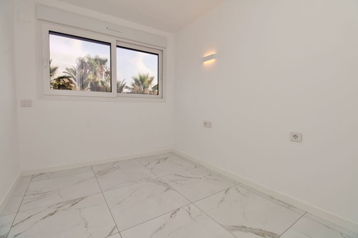 Image No.19-2 Bed Apartment for sale