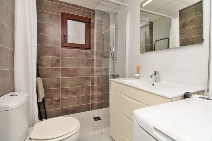 Image No.11-1 Bed Apartment for sale