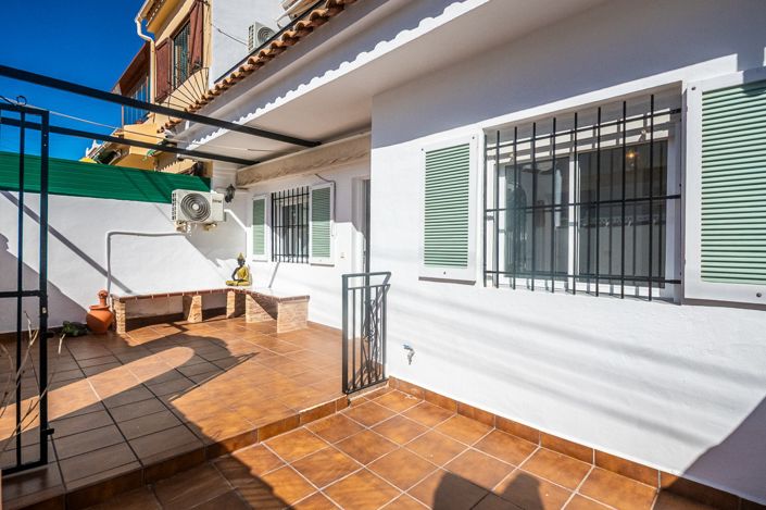 Image No.3-3 Bed Townhouse for sale