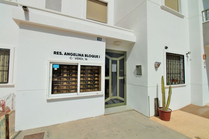 Image No.17-2 Bed Apartment for sale