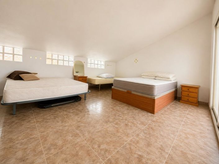 Image No.13-3 Bed Apartment for sale