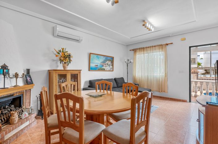 Image No.10-3 Bed Villa for sale