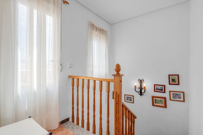 Image No.19-3 Bed Villa for sale