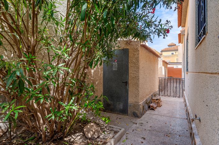 Image No.32-3 Bed Villa for sale