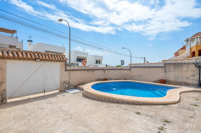 Image No.5-3 Bed Villa for sale