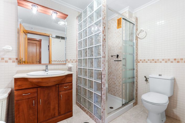 Image No.21-2 Bed Apartment for sale