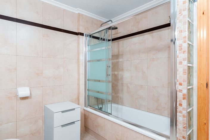 Image No.26-2 Bed Apartment for sale