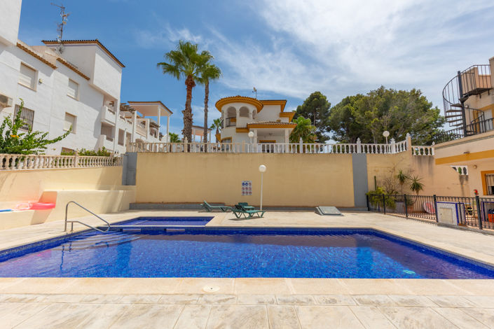 Image No.28-2 Bed Apartment for sale