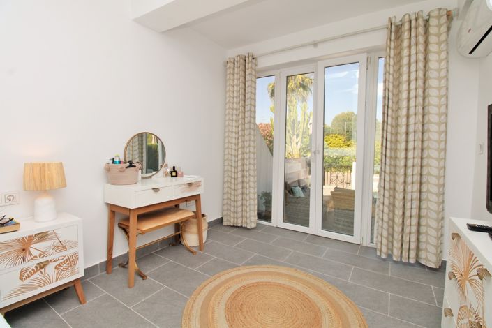 Image No.17-3 Bed Bungalow for sale