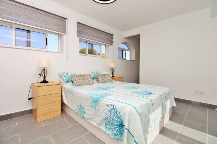 Image No.22-3 Bed Bungalow for sale