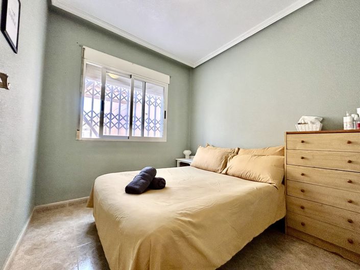Image No.17-3 Bed Townhouse for sale