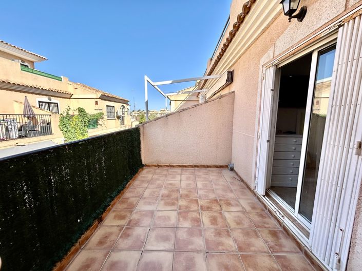Image No.19-3 Bed Townhouse for sale