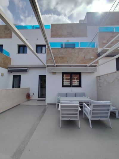 Image No.30-3 Bed Townhouse for sale