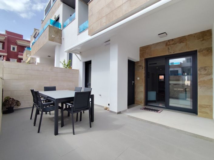 Image No.33-3 Bed Townhouse for sale