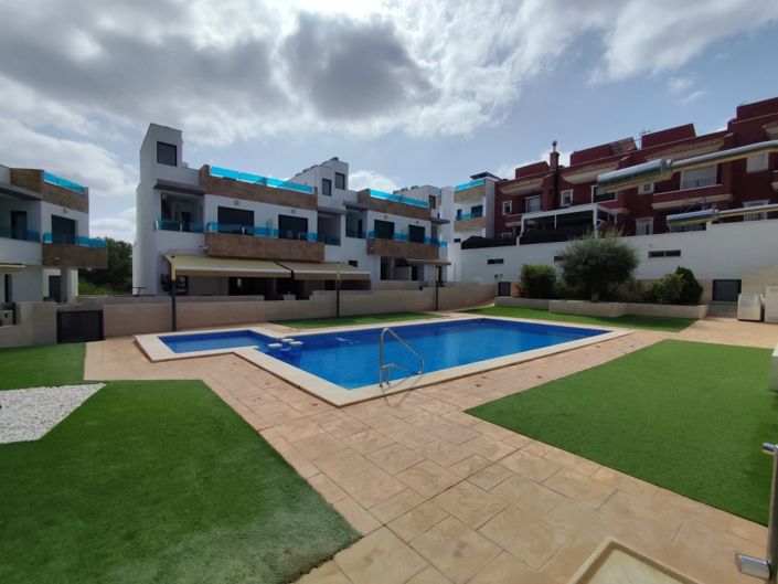 Image No.37-3 Bed Townhouse for sale