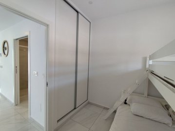 full156265067090295
