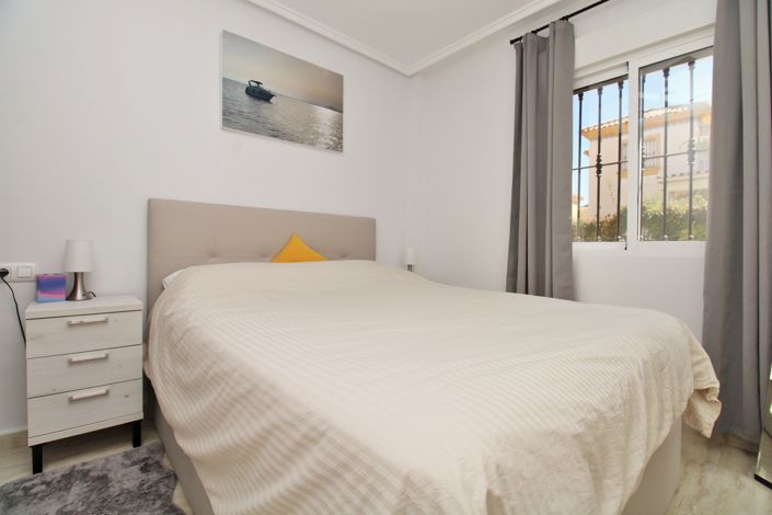 Image No.11-2 Bed Apartment for sale