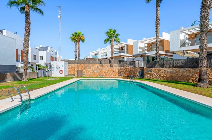 Image No.35-3 Bed Villa for sale