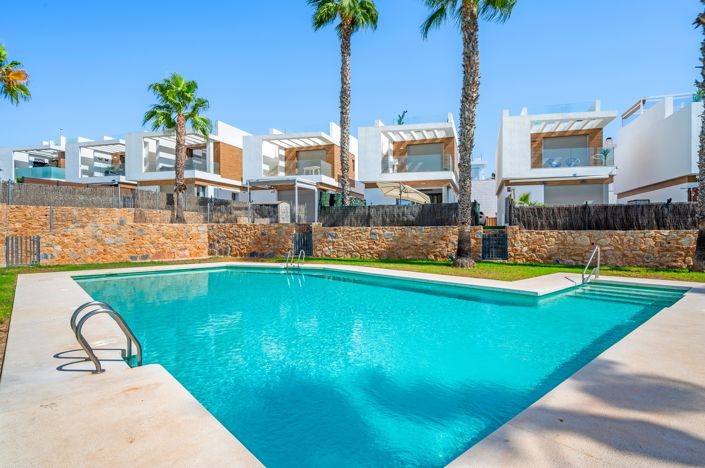 Image No.36-3 Bed Villa for sale