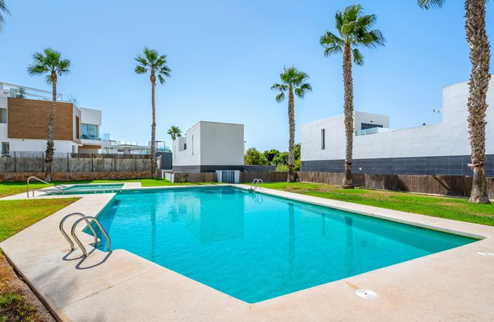 Image No.38-3 Bed Villa for sale