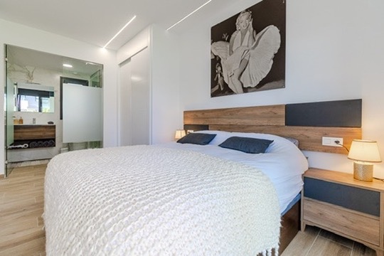 Image No.25-2 Bed Apartment for sale