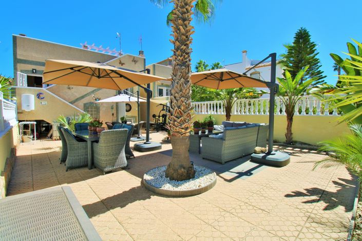 Image No.19-4 Bed Villa for sale