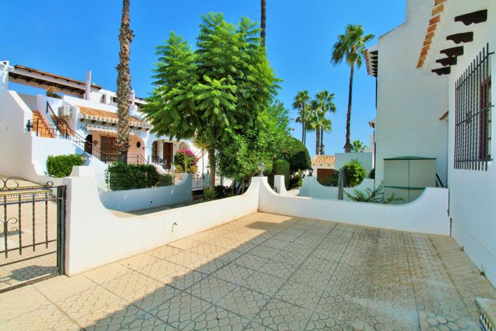 Image No.25-2 Bed Bungalow for sale