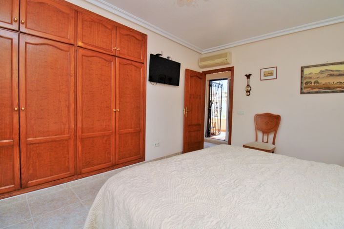 Image No.15-3 Bed Villa for sale